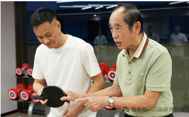 纪实：一场乒乓球教学，连接起朗盾人与运动的美好时光